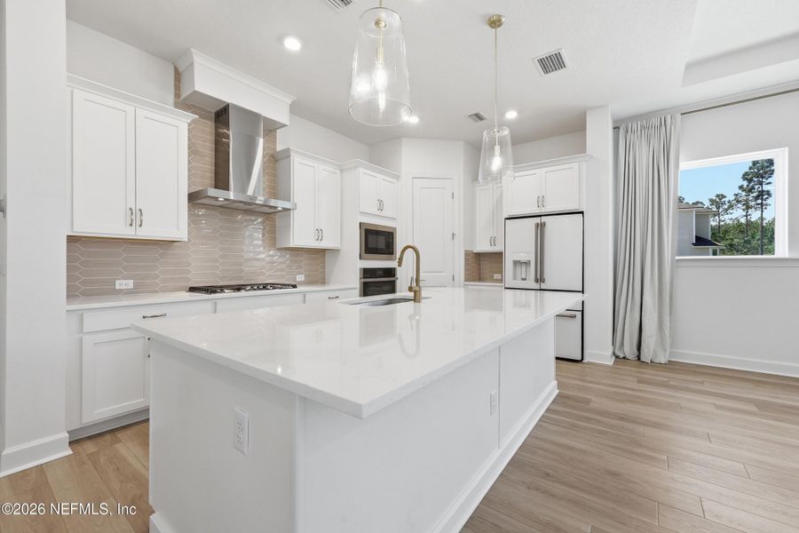 Furnished interior view inside a new home in Crosswinds 40’, Ponte Vedra (Image 10).