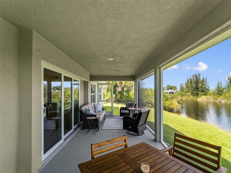 Exterior details and patio area of a home in Port Charlotte, Port Charlotte (Image 3).