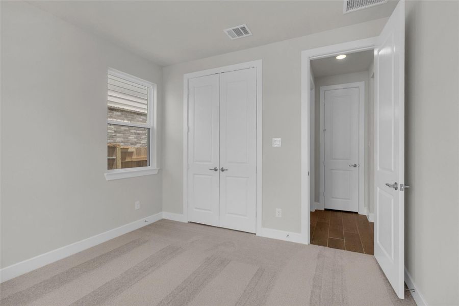 Spacious, unfurnished interior of a new home in Midline, Webster (Image 28).