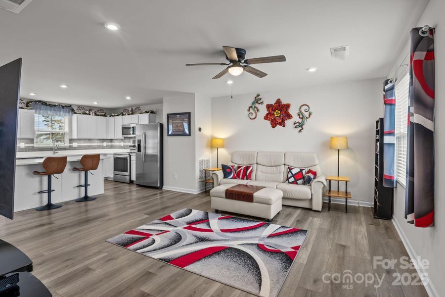 Image 37 of a home in .