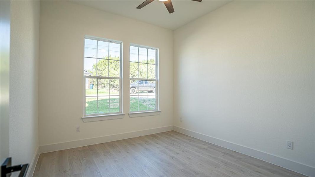Spacious, unfurnished interior of a new home in , Granbury (Image 32).