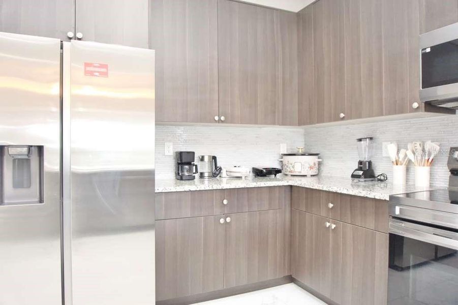 Furnished interior view inside a new home in , Haines City (Image 17).