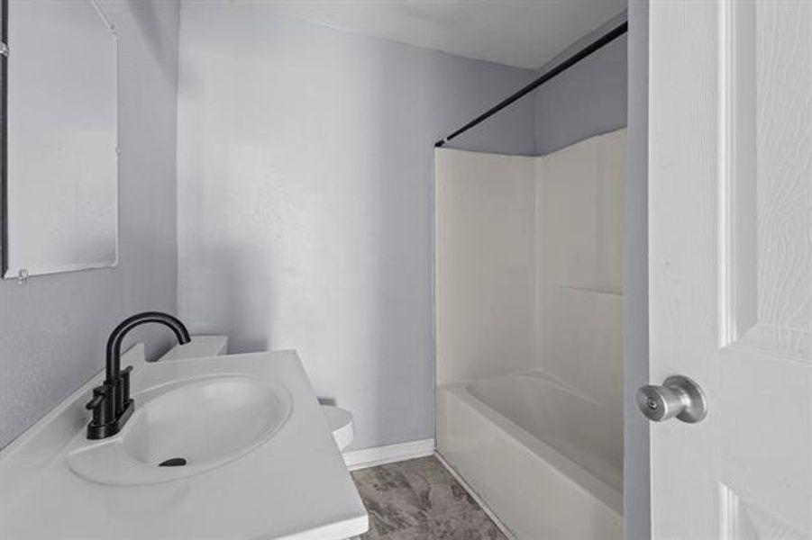 Image 16 of a home in .