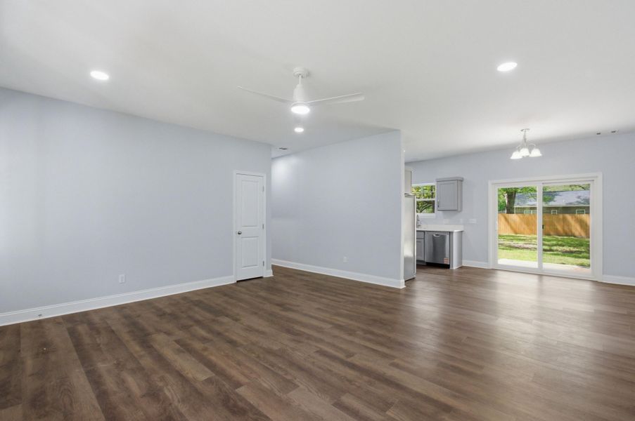 Spacious, unfurnished interior of a new home in , Yemassee (Image 13). Spacious, unfurnished interior of a new home in , Yemassee (Image 13).