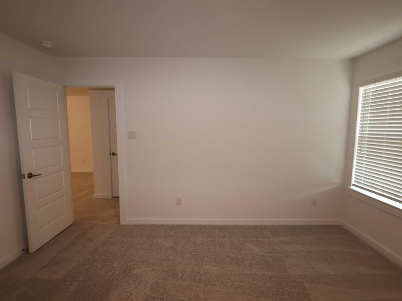 Spacious, unfurnished interior of a new home in Summerview, Fulshear (Image 19).