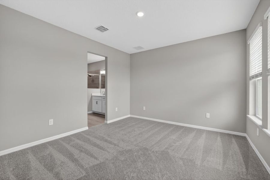 Spacious, unfurnished interior of a new home in Firethorn, Parrish (Image 13).