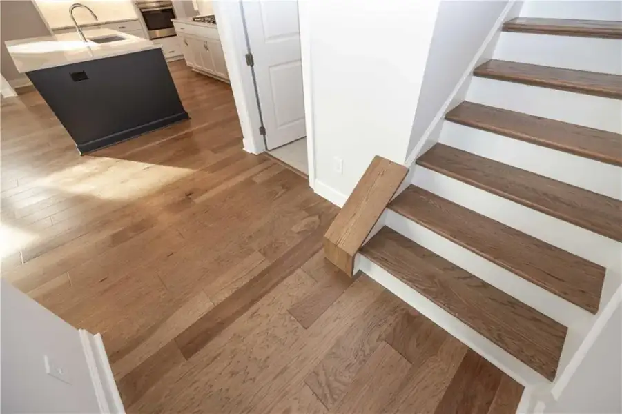 Spacious, unfurnished interior of a new home in Aberdeen, Hoschton (Image 58).