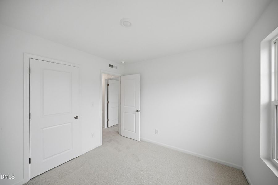 25_SUN_Stoneriver_Pic_Colton_Bed3_1of2