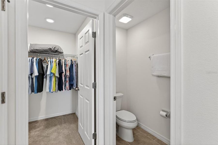 Furnished interior view inside a new home in , Kissimmee (Image 7).