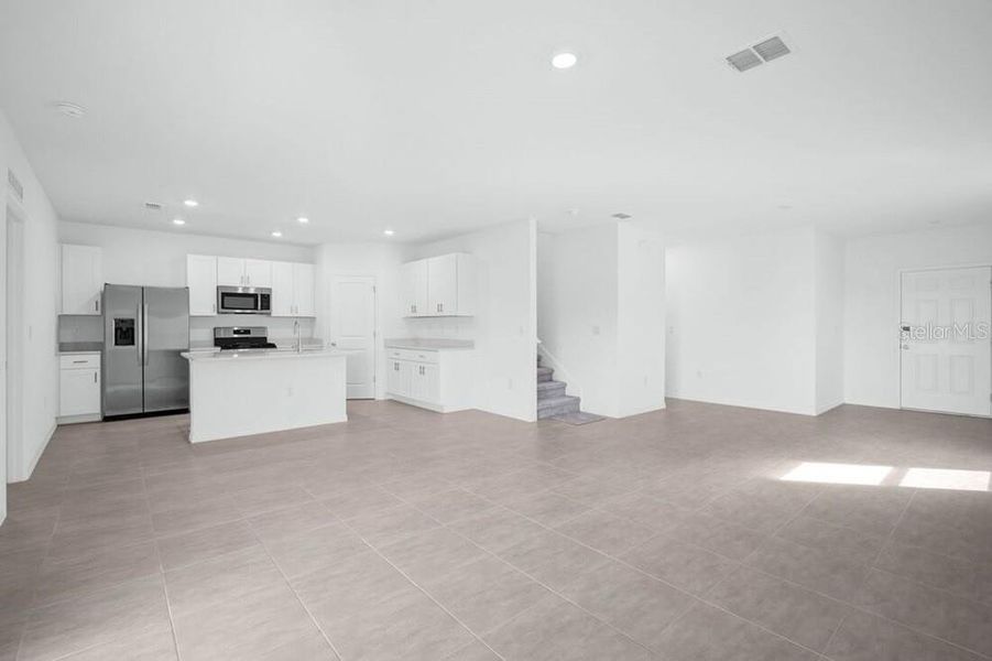 Spacious, unfurnished interior of a new home in Waterstone, Groveland (Image 20). Spacious, unfurnished interior of a new home in Waterstone, Groveland (Image 20).