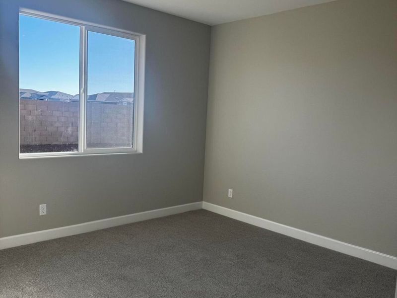 Spacious, unfurnished interior of a new home in Morningstar, Prescott Valley (Image 21).