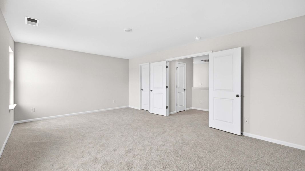 Spacious, unfurnished interior of a new home in Secrest Commons, Monroe (Image 25). Spacious, unfurnished interior of a new home in Secrest Commons, Monroe (Image 25).
