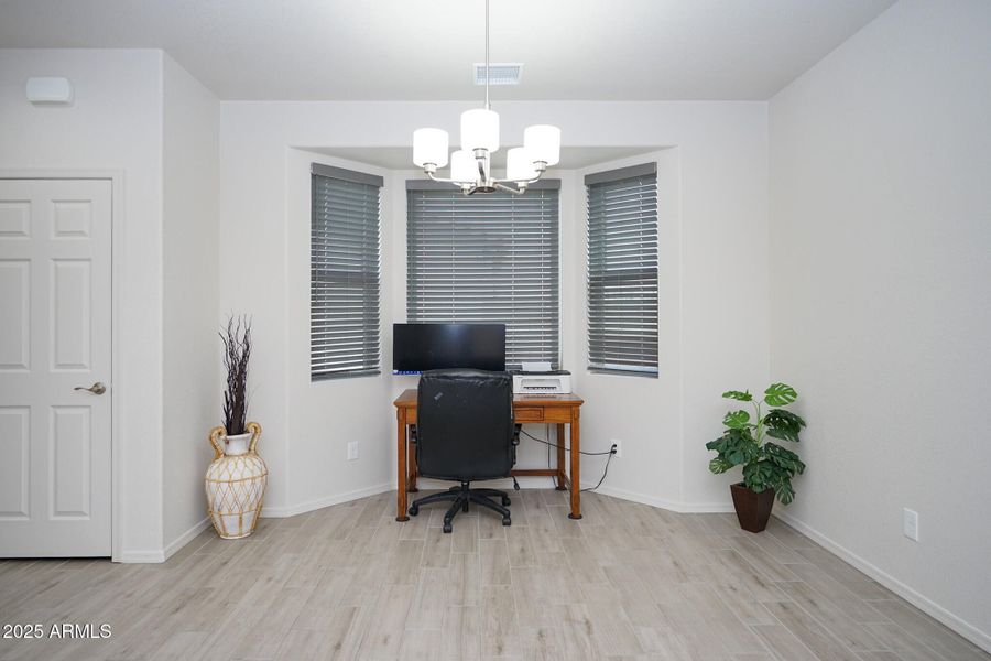 Formal Dining /Bonus Room (2) Formal Dining /Bonus Room (2)