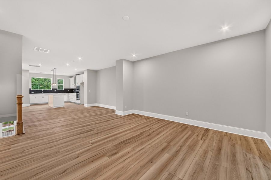 Spacious, unfurnished interior of a new home in Old Town Village, Waxhaw (Image 35). Spacious, unfurnished interior of a new home in Old Town Village, Waxhaw (Image 35).