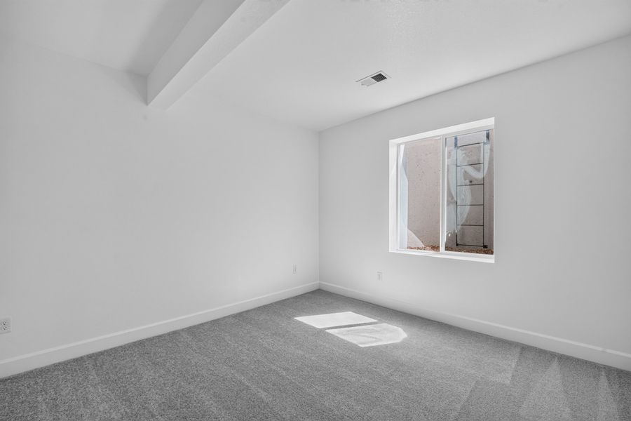 Spacious, unfurnished interior of a new home in Macanta, Castle Rock (Image 27).