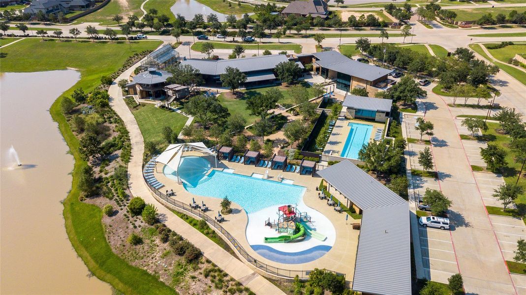 Cane Island amenities include resort-style pools, winding trails, and beautifully designed outdoor spaces.