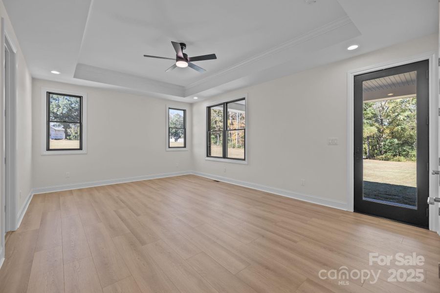 Spacious, unfurnished interior of a new home in , Wesley Chapel (Image 23). Spacious, unfurnished interior of a new home in , Wesley Chapel (Image 23).