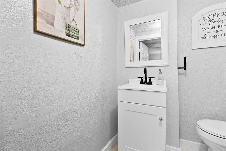 Furnished interior view inside a new home in , Weatherford (Image 16).