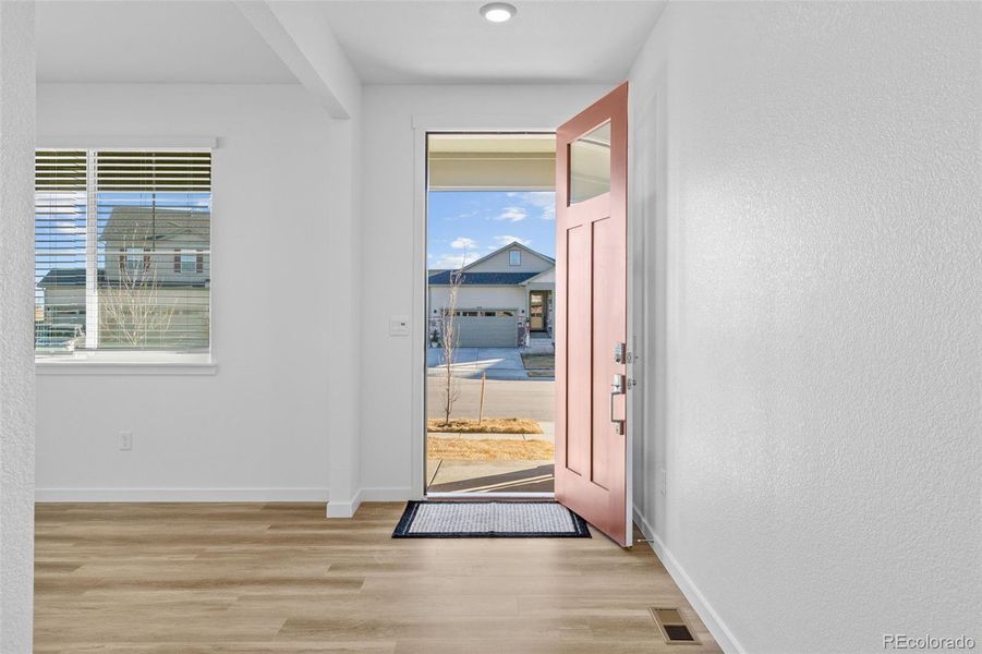 Spacious, unfurnished interior of a new home in Vantage, Berthoud (Image 44).