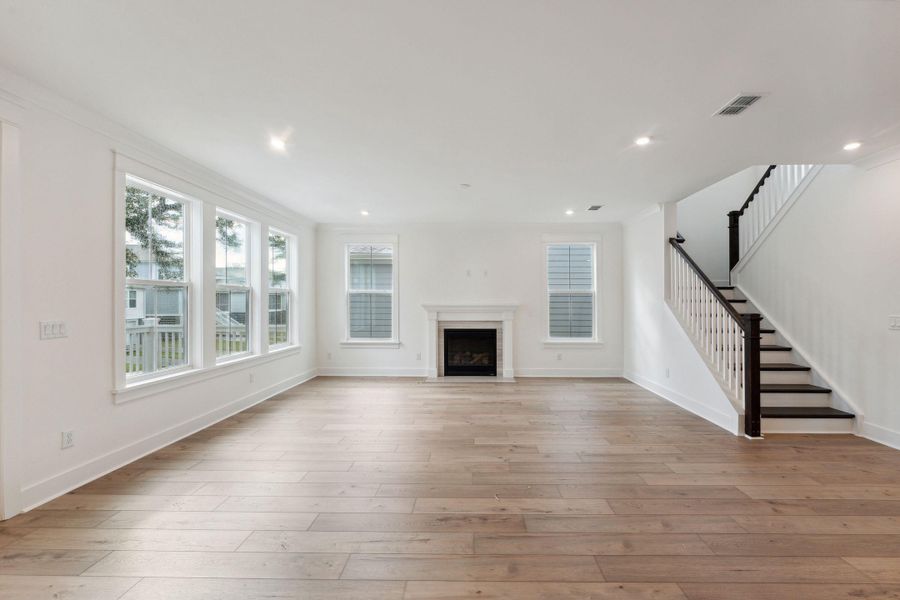 Spacious, unfurnished interior of a new home in Liberty Hill Farm, Mount Pleasant (Image 26).