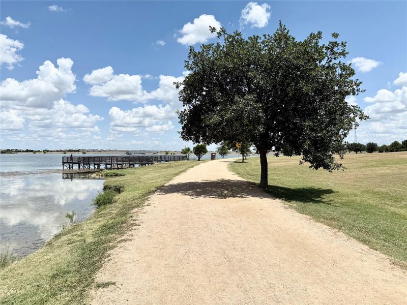 Natural landscape and outdoor views near Preserve at Lakeside Meadows in Pflugerville (Image 4).