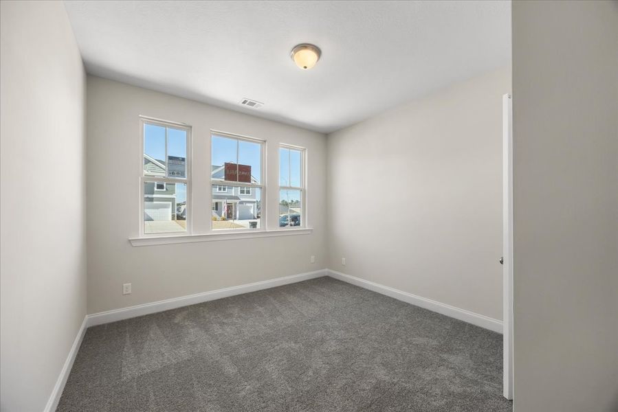 Spacious, unfurnished interior of a new home in Windsor, North Augusta (Image 14).