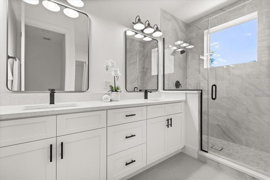 Furnished interior view inside a new home in , Orlando (Image 23).