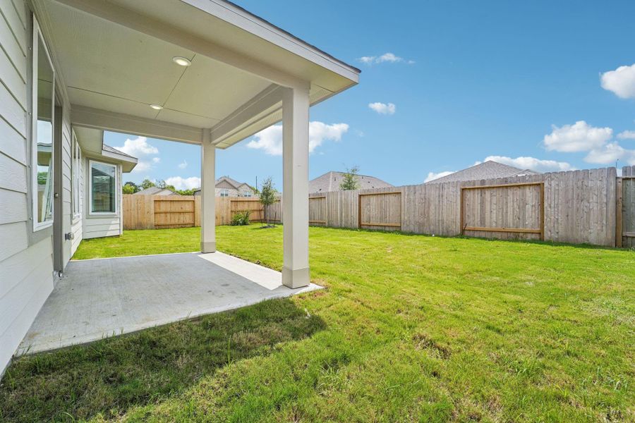 Exterior details and patio area of a home in Southwinds, Baytown (Image 23). Exterior details and patio area of a home in Southwinds, Baytown (Image 23).