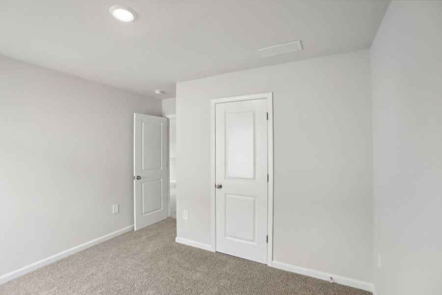 Spacious, unfurnished interior of a new home in Manning Mill, Adairsville (Image 19). Spacious, unfurnished interior of a new home in Manning Mill, Adairsville (Image 19).