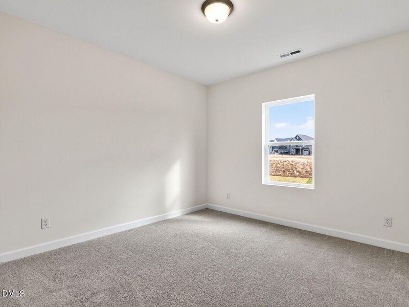 030-1280x960-bedroom