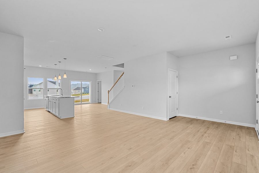 Spacious, unfurnished interior of a new home in Hanes Lake, Winston-Salem (Image 16). Spacious, unfurnished interior of a new home in Hanes Lake, Winston-Salem (Image 16).