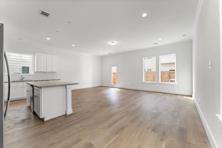Spacious, unfurnished interior of a new home in , Houston (Image 7). Spacious, unfurnished interior of a new home in , Houston (Image 7).