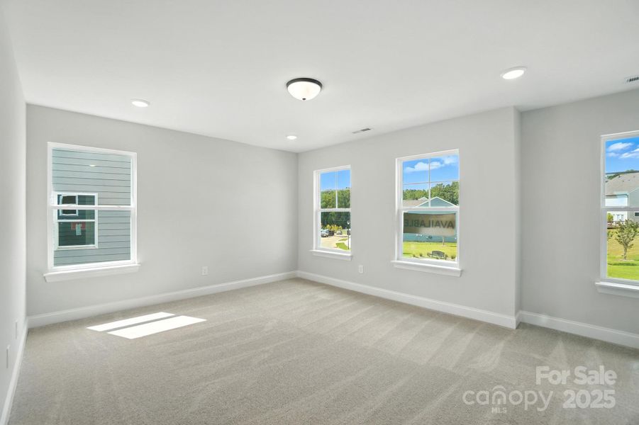 Spacious, unfurnished interior of a new home in Summerlin, Mooresville (Image 32).