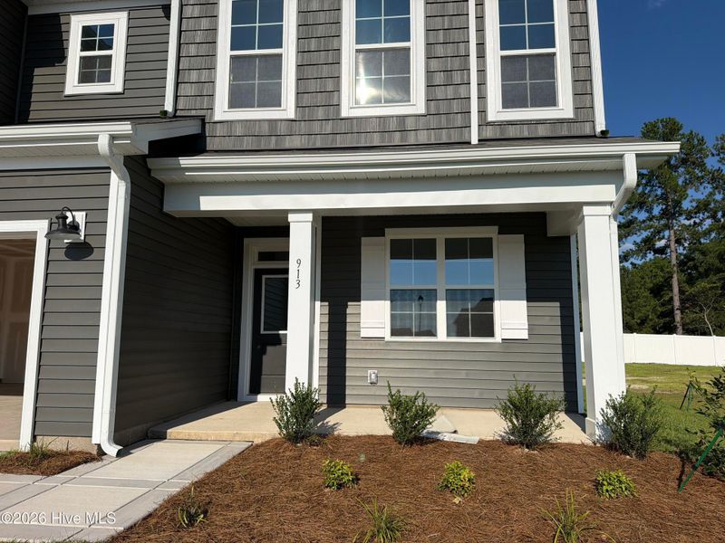 Exterior details and patio area of a home in Sandy Springs, Aberdeen (Image 3).