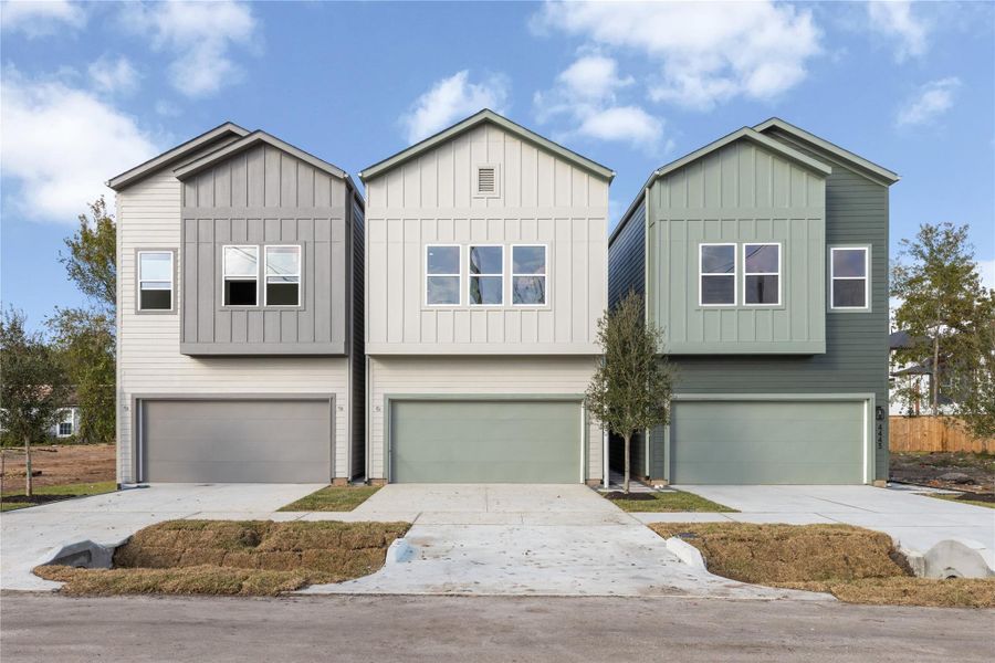 Front exterior of a new home in , Houston, TX, highlighting curb appeal (Image 1). Front exterior of a new home in , Houston, TX, highlighting curb appeal (Image 1).