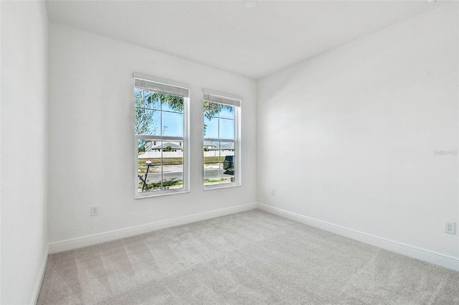 Spacious, unfurnished interior of a new home in Hawkstone, Sarasota (Image 31).