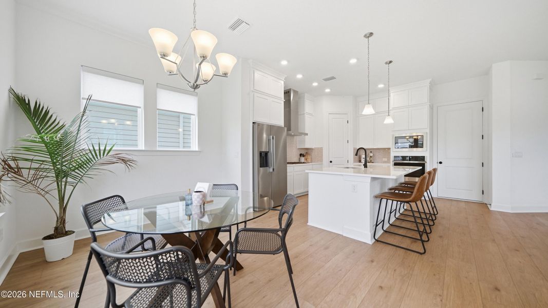 Furnished interior view inside a new home in Seven Pines 40' Front Entry, Jacksonville (Image 20).