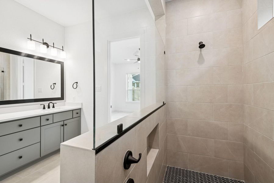 Furnished interior view inside a new home in ARTAVIA 65' Homesites, Conroe (Image 6). Furnished interior view inside a new home in ARTAVIA 65' Homesites, Conroe (Image 6).