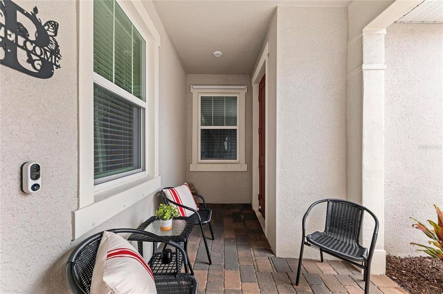 Exterior details and patio area of a home in , Venice (Image 27).
