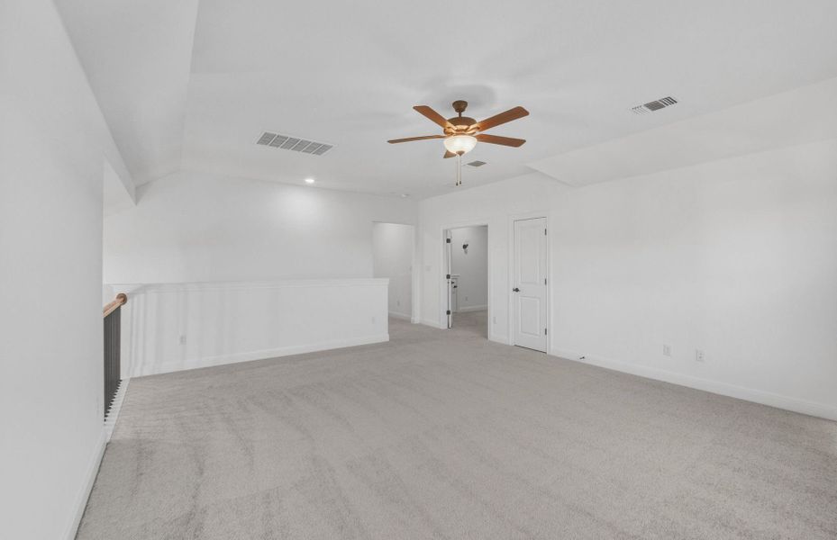 Spacious, unfurnished interior of a new home in West Cypress Hills, Spicewood (Image 41).