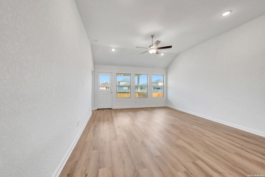 Spacious, unfurnished interior of a new home in Winding Brook, San Antonio (Image 22). Spacious, unfurnished interior of a new home in Winding Brook, San Antonio (Image 22).