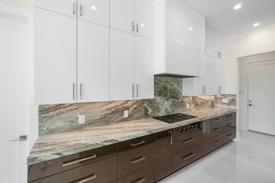 Furnished interior view inside a new home in , West Palm Beach (Image 7).