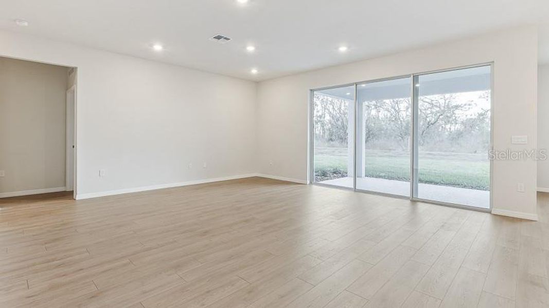 Spacious, unfurnished interior of a new home in Legacy Preserve, Parrish (Image 9).