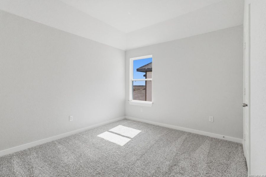 Spacious, unfurnished interior of a new home in Red Hawk Landing, San Antonio (Image 25).