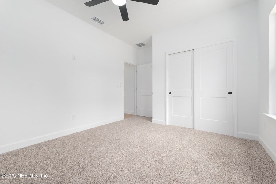 Spacious, unfurnished interior of a new home in , Keystone Heights (Image 11).