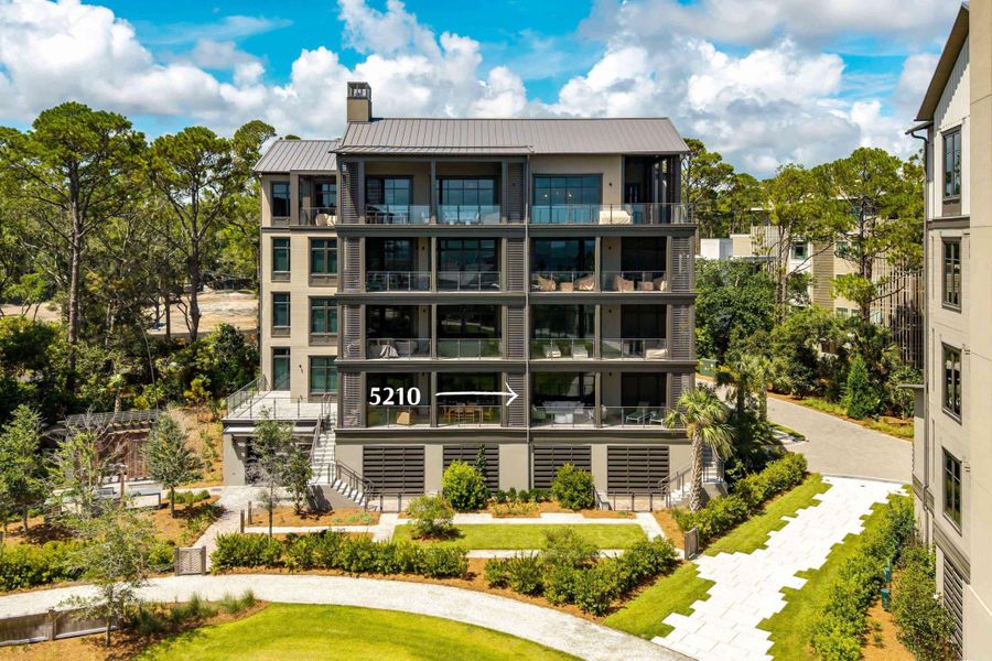 Image 75 of a home in .