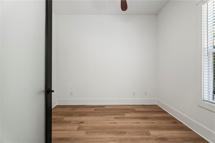 Spacious, unfurnished interior of a new home in , Stockbridge (Image 39).