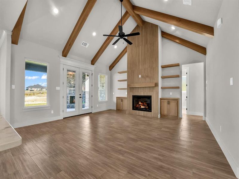 Spacious, unfurnished interior of a new home in , Weatherford (Image 22).