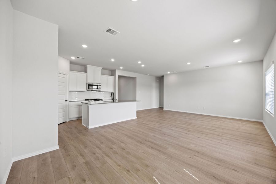 Representative unfurnished interior of a home built from the Madison by Cambridge Homes in Ribbonwood, Aubrey (Image 13). Representative unfurnished interior of a home built from the Madison by Cambridge Homes in Ribbonwood, Aubrey (Image 13).