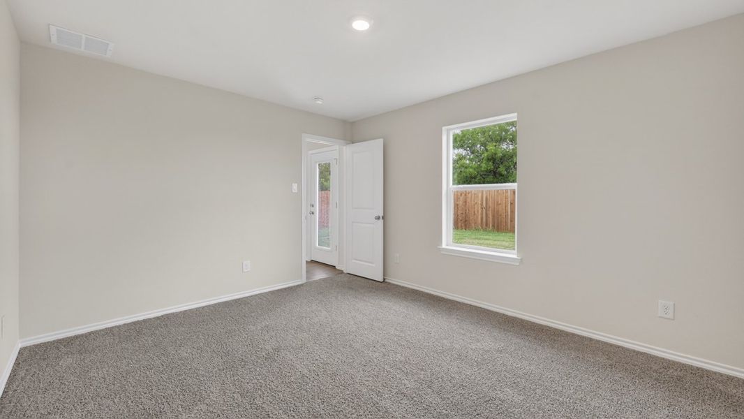 Spacious, unfurnished interior of a new home in Maplewood Meadows, Talty (Image 17). Spacious, unfurnished interior of a new home in Maplewood Meadows, Talty (Image 17).